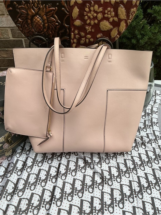 Tory Burch Handbags - Tory Burch Block-T Tall Tote with Removable Match Zip Pouch